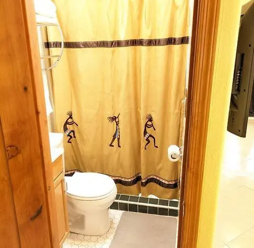 Apartment W/ Private Access And Patio Tucson