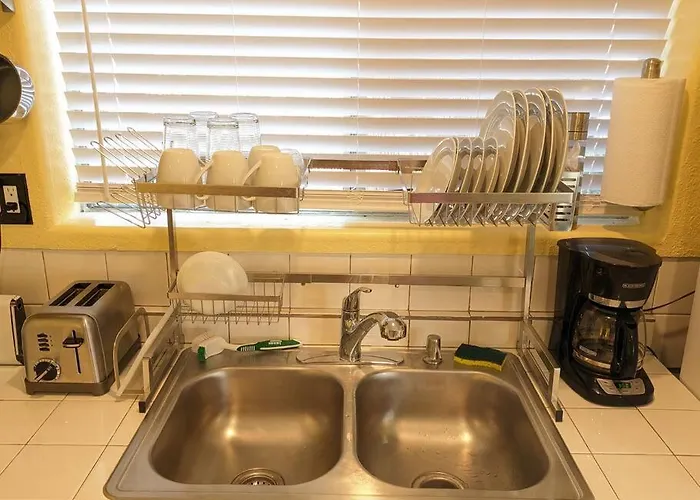 W/ Private Access And Patio * Tucson